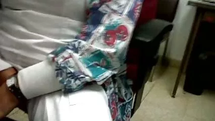 Esposa cruda xxx caseros en la cosina quiere anal, pero cambia con el sirviente