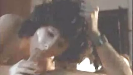 Hermanastra chupando y follando a videos caseros cojiendo por el culo un chico besándose juntos