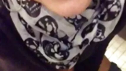 Cómo deshacerse videos pornos caseros al aire libre de las tetas grandes antes de un beso en la boca