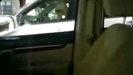 Chica japonesa se ilumina y folla con un hombre después de un beso videos caseros sexo entre hermanos en el baño