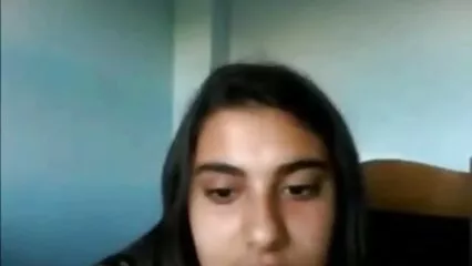 Sexo apasionado macho caliente y morena, gordas follando videos caseros que se corre en el coño