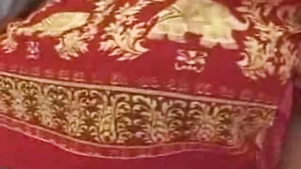 Sexo con una chica gorda después de un beso oral con videos caseros pilladas follando un pene grande.