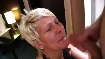 Hice un videos caseros de sexo entre hermanos video de mis bragas y besé a la abuela