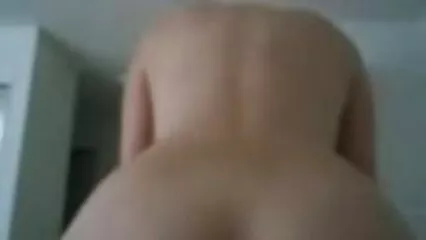 Desperté al chico fumando y besó sus agujeros videos caseros de tias con sobrinos con un pene grande