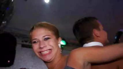 Sexo romántico con mulata flaca follando con mi amiga casero