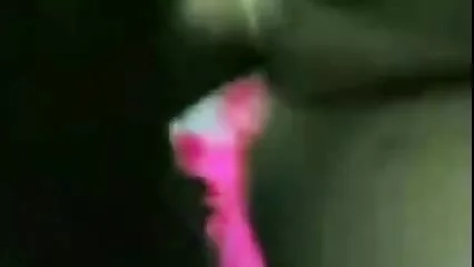 Ruso cutie folladas caseras xxx Fox dispuesto a masturbarse el coño en el alma