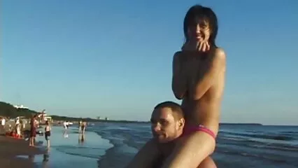 Chico checo besa a una hermosa xxx maduras videos caseros chica temprano en la mañana