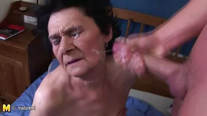 Besó a una puta rusa de grandes tetas, se folló a su marido y se folló maduras videos caseros xxx a su amante.